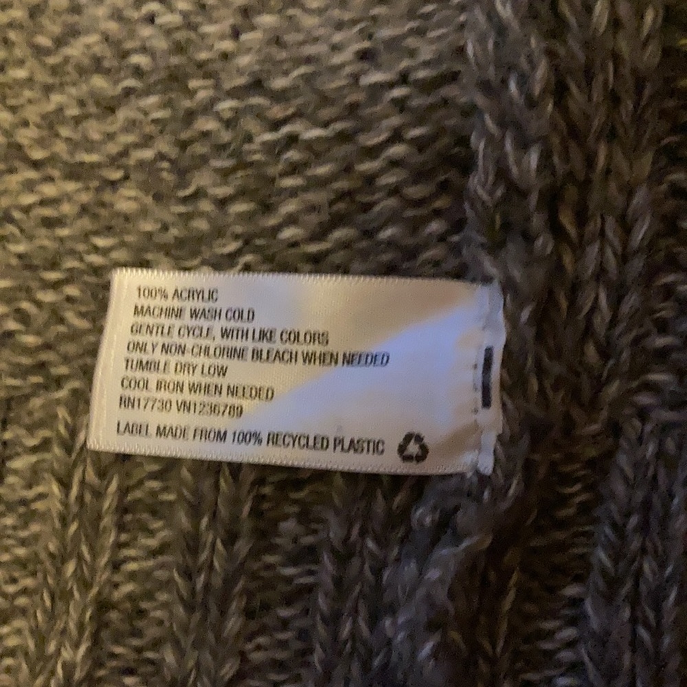 Gray Xhilaration Sweater - Picture 6 of 6